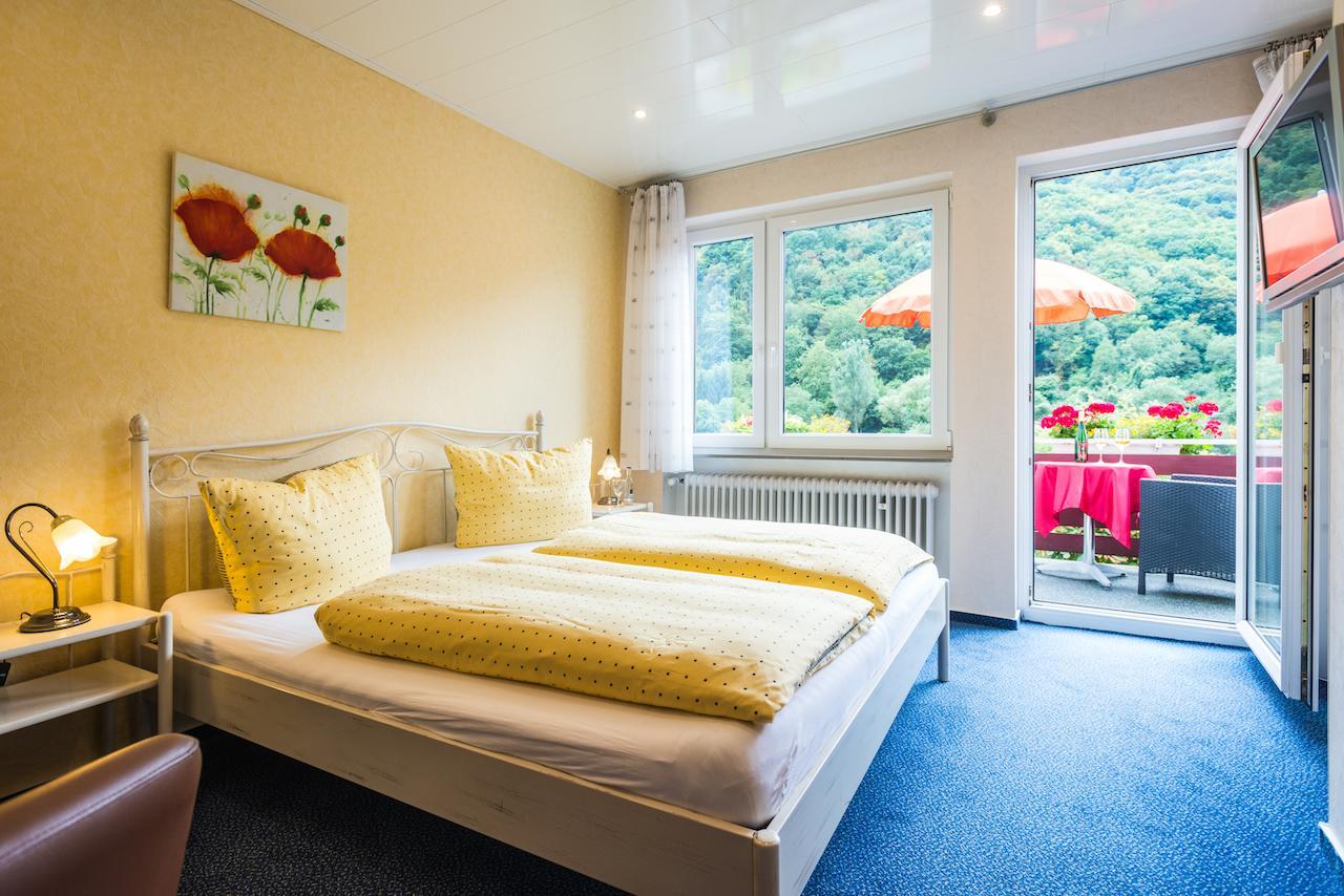 Moselromantik-Hotel Zum Loewen Ediger-Eller Luaran gambar